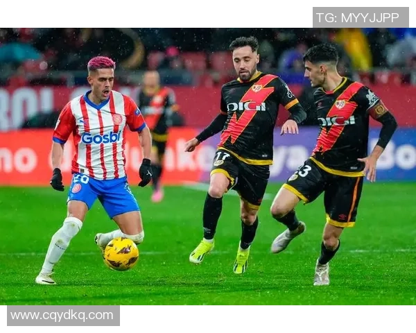 西甲精彩对决切尔西大胜莱比锡帽子戏法引发全场狂欢点评分析